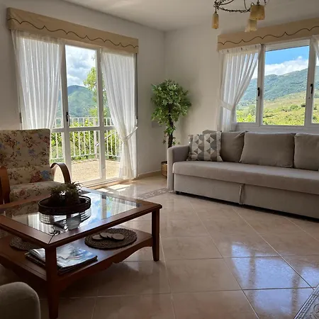 La Casa De Serafin Y Manoli