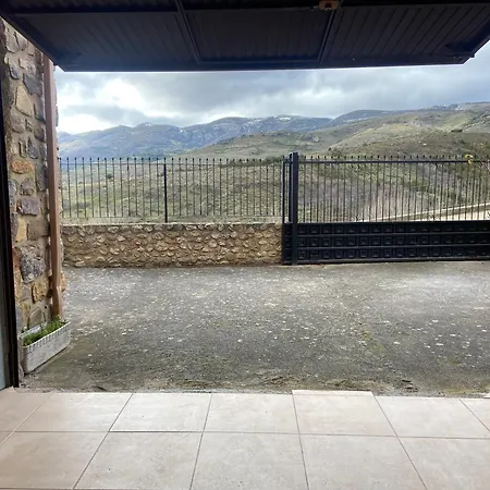 La Casa De Serafin Y Manoli