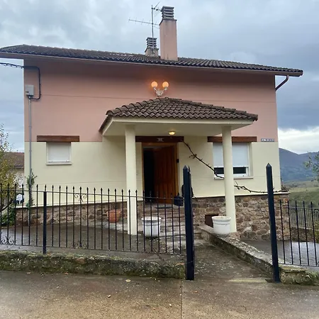 Holiday home La Casa De Serafin Y Manoli Nestares