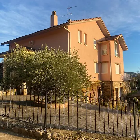 La Casa De Serafin Y Manoli